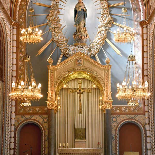 La Seu d’Urgell.- Capella neoromànica del Seminari Conciliar presidida per la imatge de la Immaculada Concepció (4/2022)