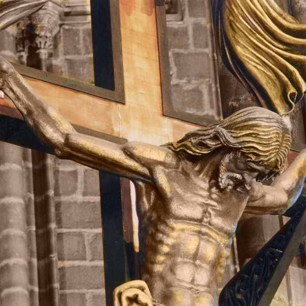 Barcelona.- Catedral gòtica de la Santa Creu i Santa Eulàlia, S. XIII/XV – Creu envoltada de sis àngels obra de l’escultor Frederic Marès l’any 1976 (10/2002)