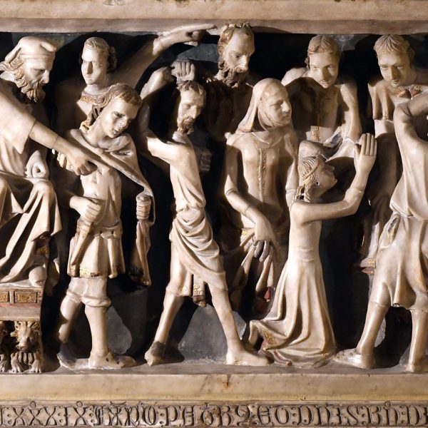 Barcelona.- Catedral de la Sta. Creu i Sta. Eulàlia – Escena del martiri de Santa Eulàlia representada al frontal del sarcòfag (1/2026)