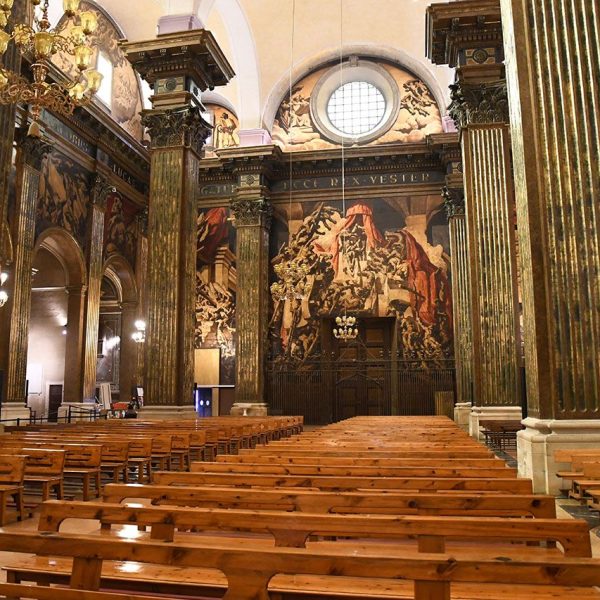 Vic.- Catedral de Sant Pere de l’any 1803 – Fons de les naus decorades amb pintures murals de Josep Maria Sert formant un tríptic pintades com el rest entre 1940-1945 (1/2026)