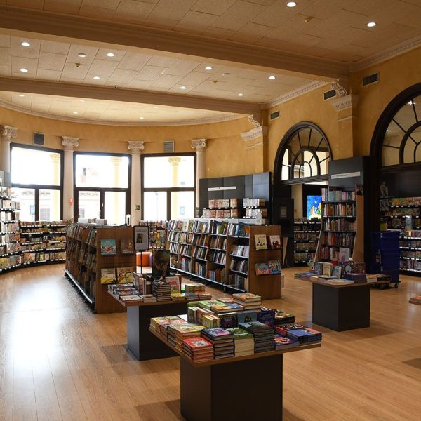 Terrassa.- Gran Casino d’estil eclèctic del 1920 – Interior de l’edifici ocupat actualment per una franquícia de la Cooperativa Abacus (2/2026)