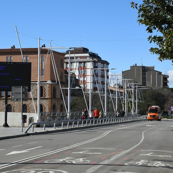 Terrassa.- Pont del Passeig sobre el torrent de Vallparadís. El vial es va ampliar el 1960 i les voreres al 1990 (2/2026)