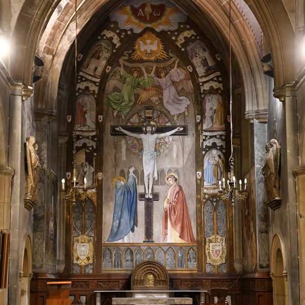 Barcelona.- Església de Sant Jaume - Presbiteri de la Capella del Santíssim coberta amb volta ogival nervada construïda l’any 1866 per Josep Oriol Mestres (3/2026