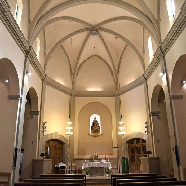 Terrassa.- Església barroca de Sant Francesc, S. XVII d’una sola nau amb capelles laterals comunicades coberta amb volta de creueria i absis poligonal (2/2026)