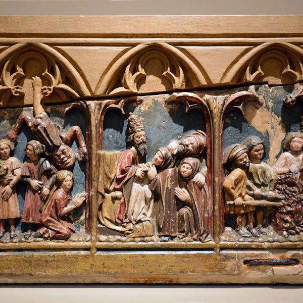 Vic.- Església de la Pietat - Urna de Sant Llúcia i Sant Marcià, S. XIV – Frontal amb la representació des tres episodis de la seva vida (M.E.V) (11/2016)