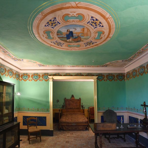 Vic.- Casa Bojons, S. XVIII – Museu Balmes – Cambra amb els mobles i decoració que va ocupar Jaume Balmes durant els últims anys de la seva vida fins la mort l’any 1848 (7/2026)