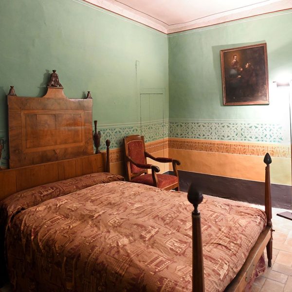 Vic.- Casa Bojons, S. XVIII – Museu Balmes – Cambra amb els mobles i decoració que va ocupar Jaume Balmes durant els últims anys de la seva vida fins la mort l’any 1848 (7/2026)