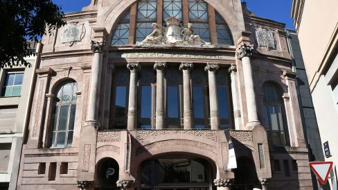 Terrassa.- Teatre Principal, edifici monumental d’estil eclèctic construït el 1866 per esbarjo de la burgesia de la ciutat. Va ser reformat l’any 1911 (5/2026)