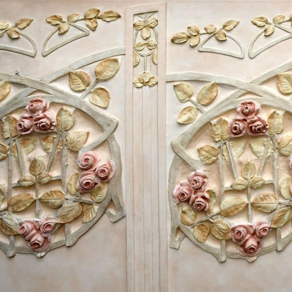 Terrassa.- Teatre Principal, edifici d’estil eclèctic construït el 1866 – Detall del sostre decorat amb un artesanat de motius florals i rosetes (5/2026)