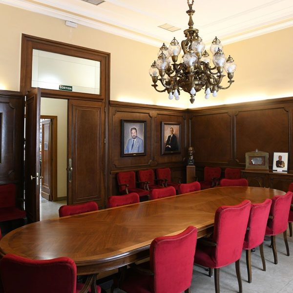 Terrassa.- Magatzems Pasqual Sala (1893) – Sala de Juntes, on es reunien les juntes directives dels diferents gremis i associacions que composen la Cecot (5/2026)