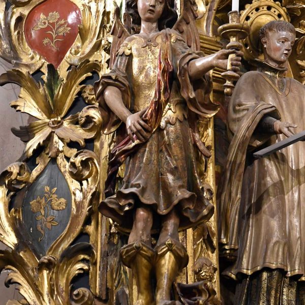 Vic.- Església barroca dels Dolors, S. XVIII – Imatge que decora el retaule de Sant Ignasi de Loiola i Sant Francesc Xavier (8/2016)